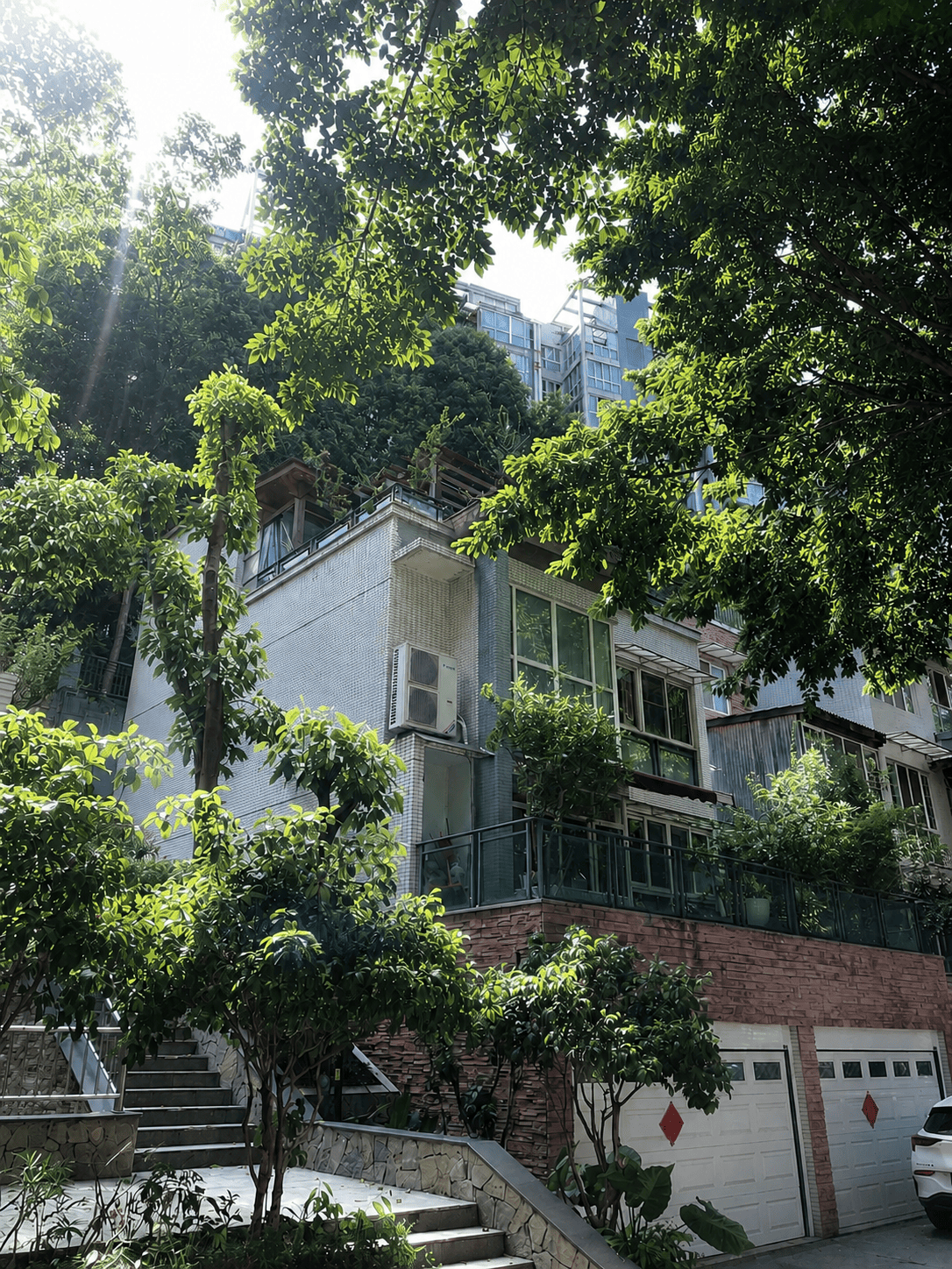九江岛居岁月从容升级：小小岛老别墅加装蒂升悦行款电梯